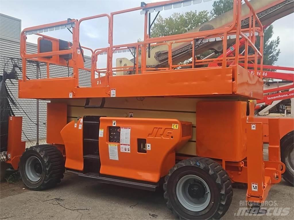 JLG 4394RT Nožnicové zdvíhacie plošiny