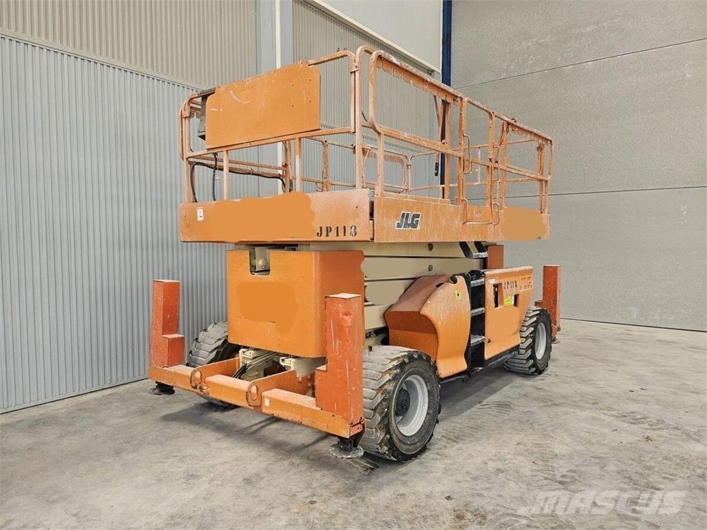 JLG 4394RT Nožnicové zdvíhacie plošiny