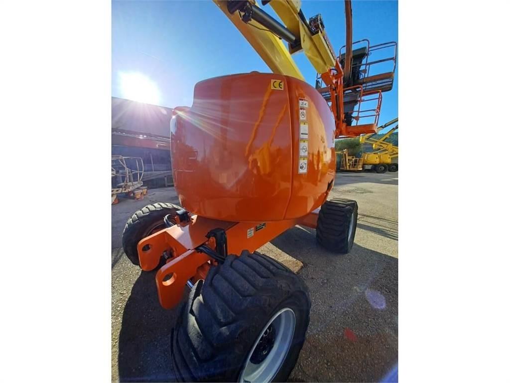 JLG 450AJ Kĺbové plošiny