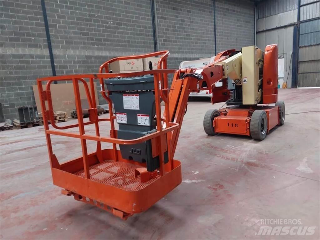 JLG E300AJP Kĺbové plošiny