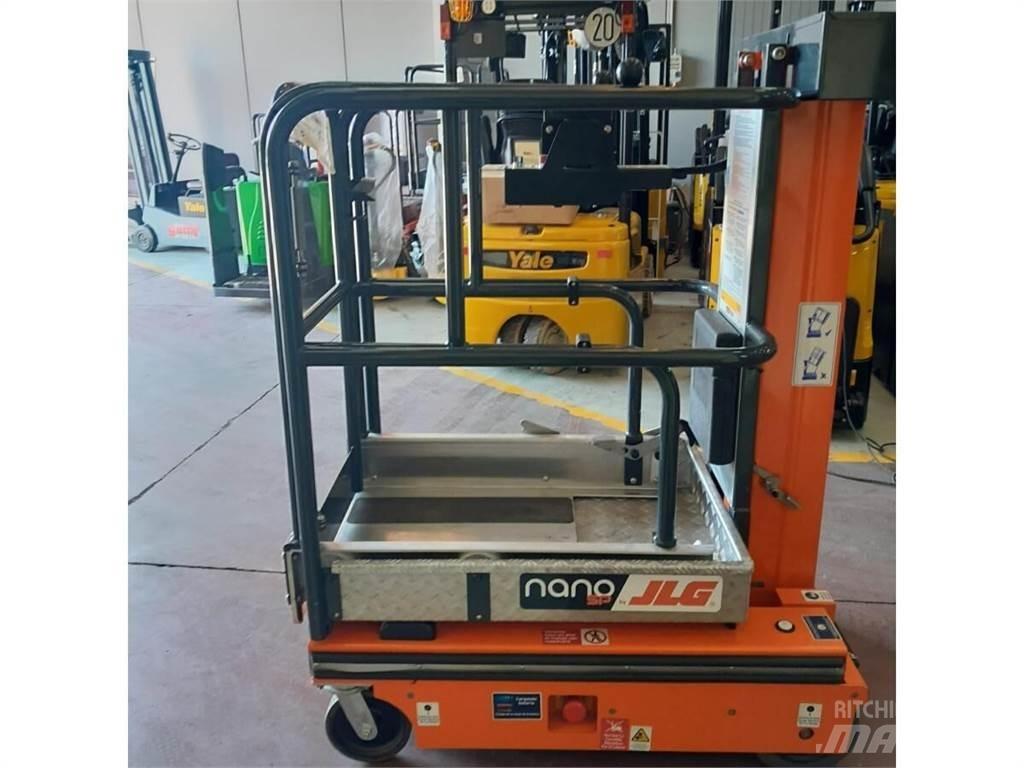 JLG NANO SP Vertikálne stĺpové výťahy