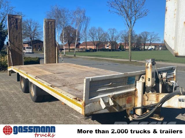 Blomenröhr 688/18000 Nízko rámové nákladné automobily