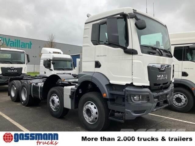 MAN 41.440 8x4 BB Hákový nosič kontajnerov