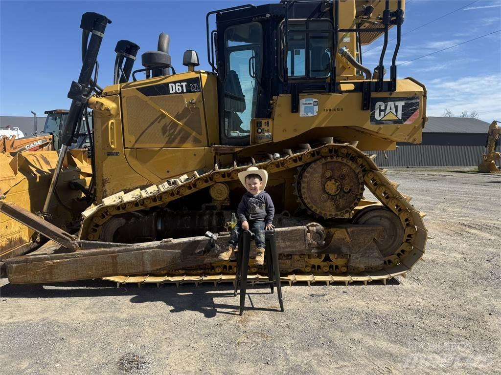 CAT D6T Stavebníctvo - ostatné