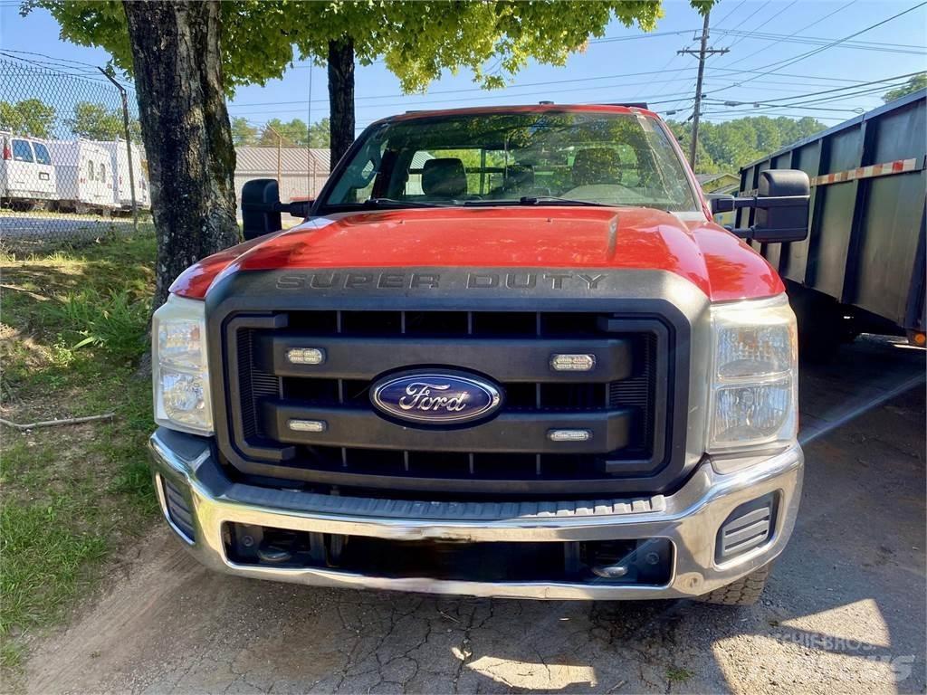 Ford F250 Plošinové nákladné automobily/nákladné automobily so sklápacími bočnicami
