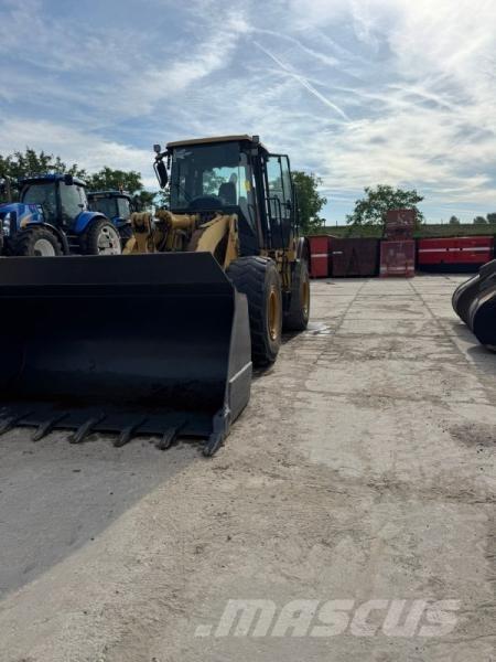 CAT 950H Kolesové nakladače