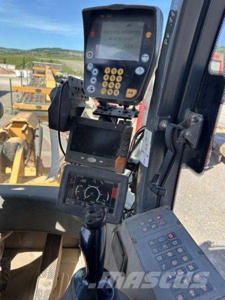 Liebherr L550 Kolesové nakladače