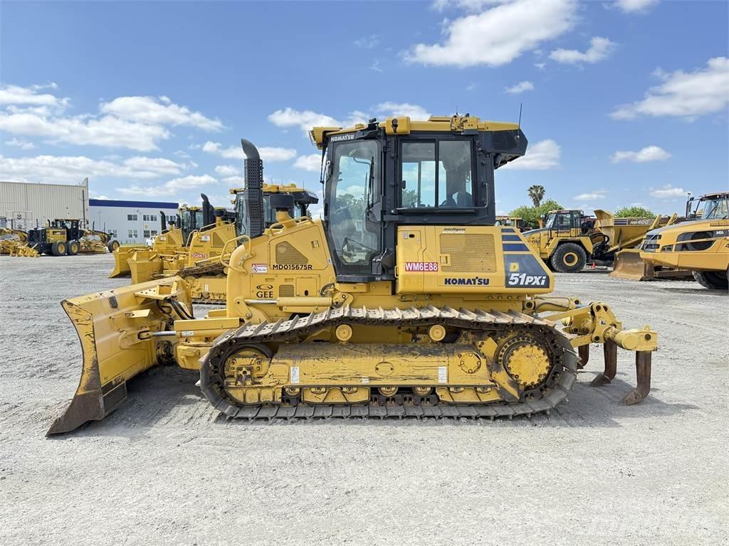 Komatsu D51PXi-24 Pásové dozéry