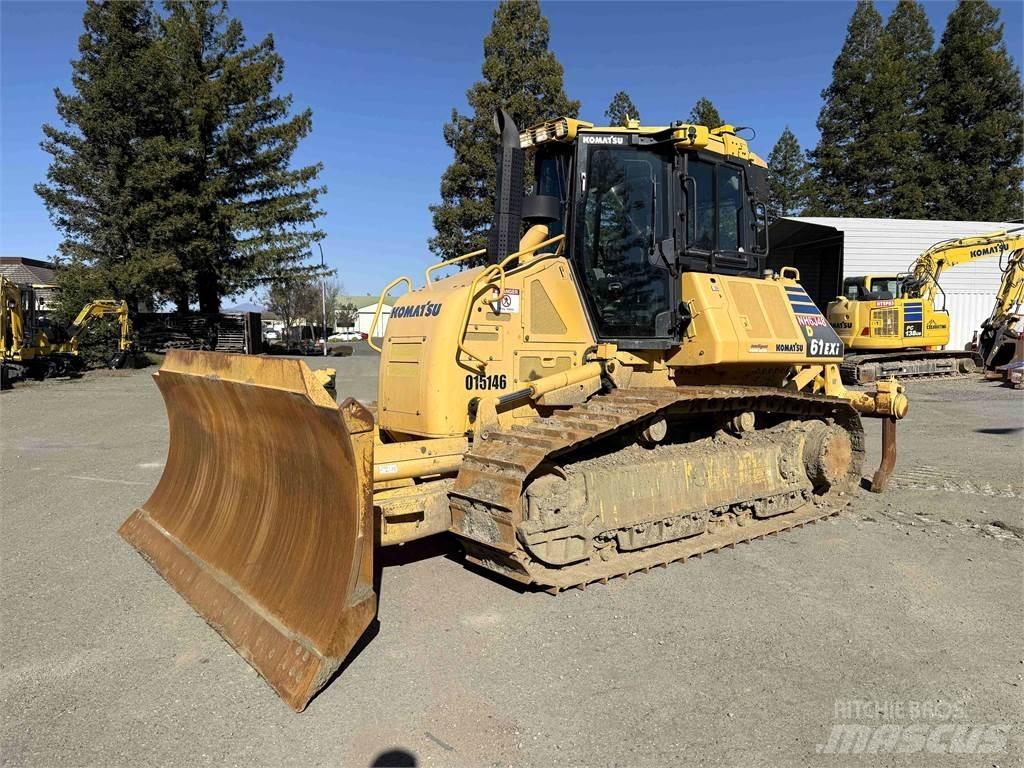 Komatsu D61EXi-24 Pásové dozéry