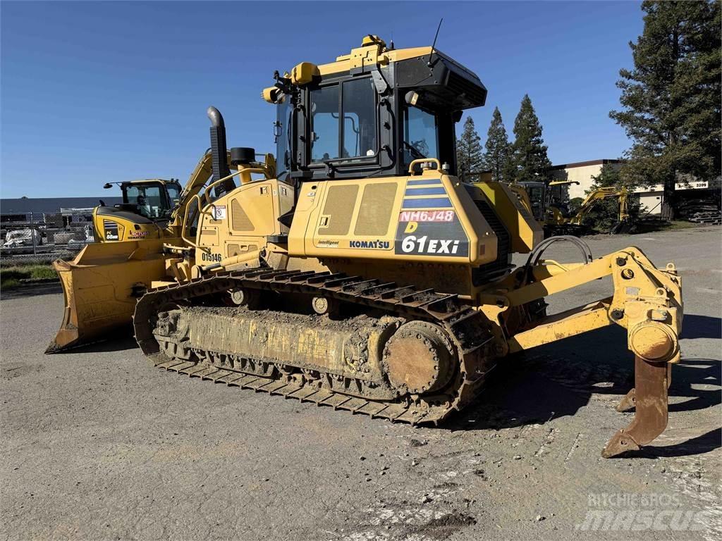 Komatsu D61EXi-24 Pásové dozéry