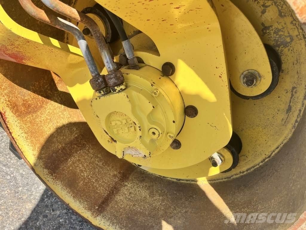 Bomag BW 120 AD-4 Tandemové valce