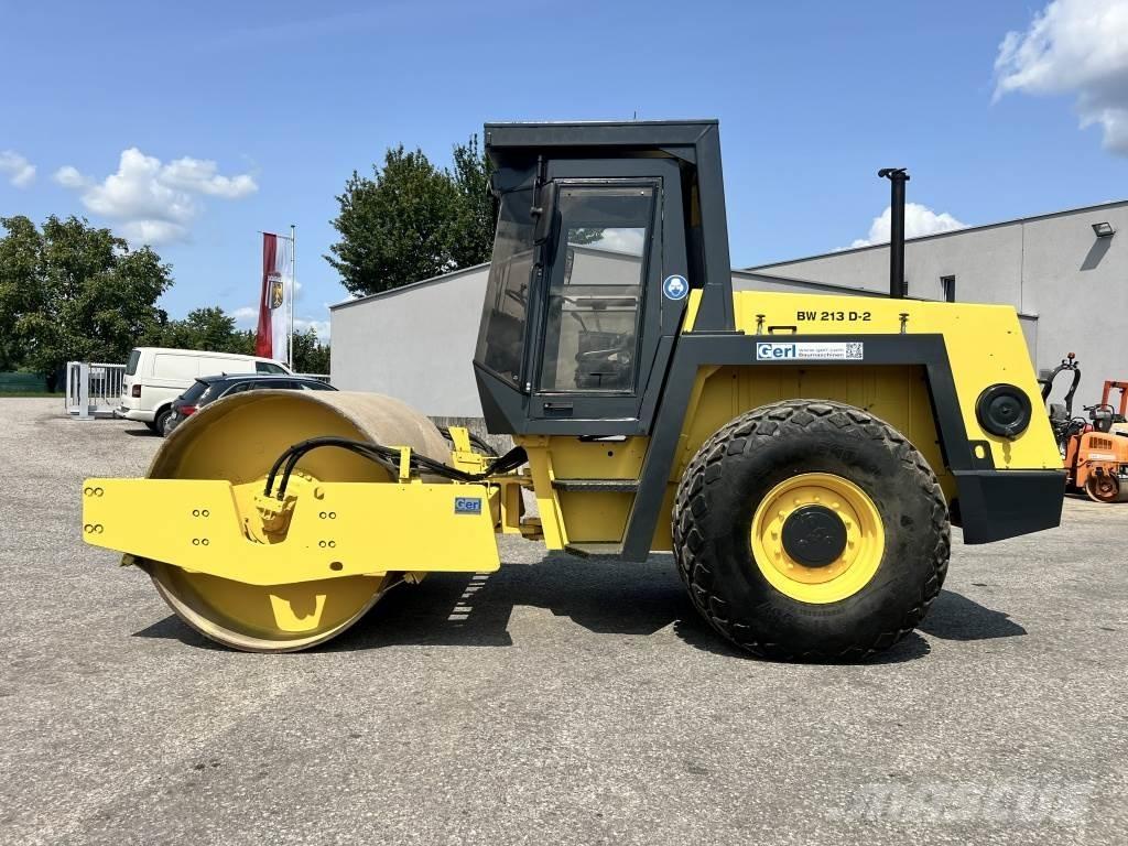 Bomag BW 213 D-2 Ťahačové valce