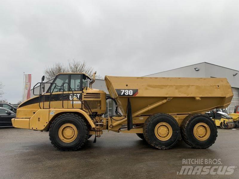 CAT 730 Kĺbové nákladné autá