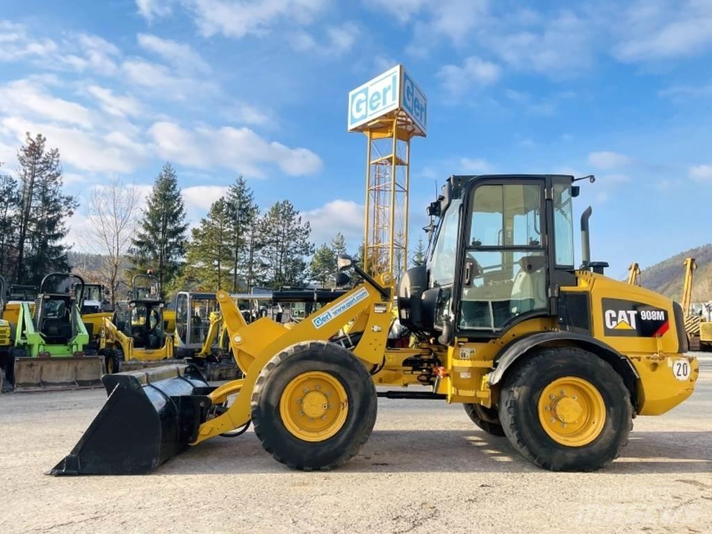 CAT 908M Kolesové nakladače
