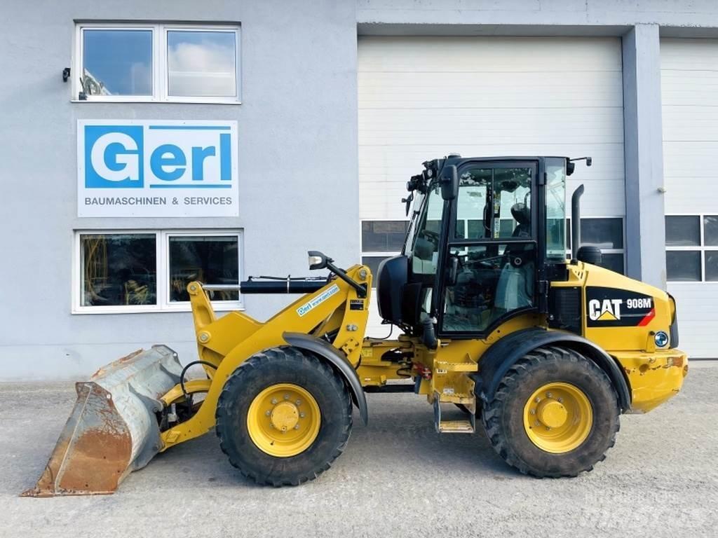 CAT 908M Kolesové nakladače