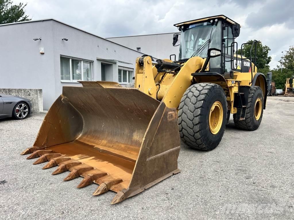 CAT 950 M Kolesové nakladače
