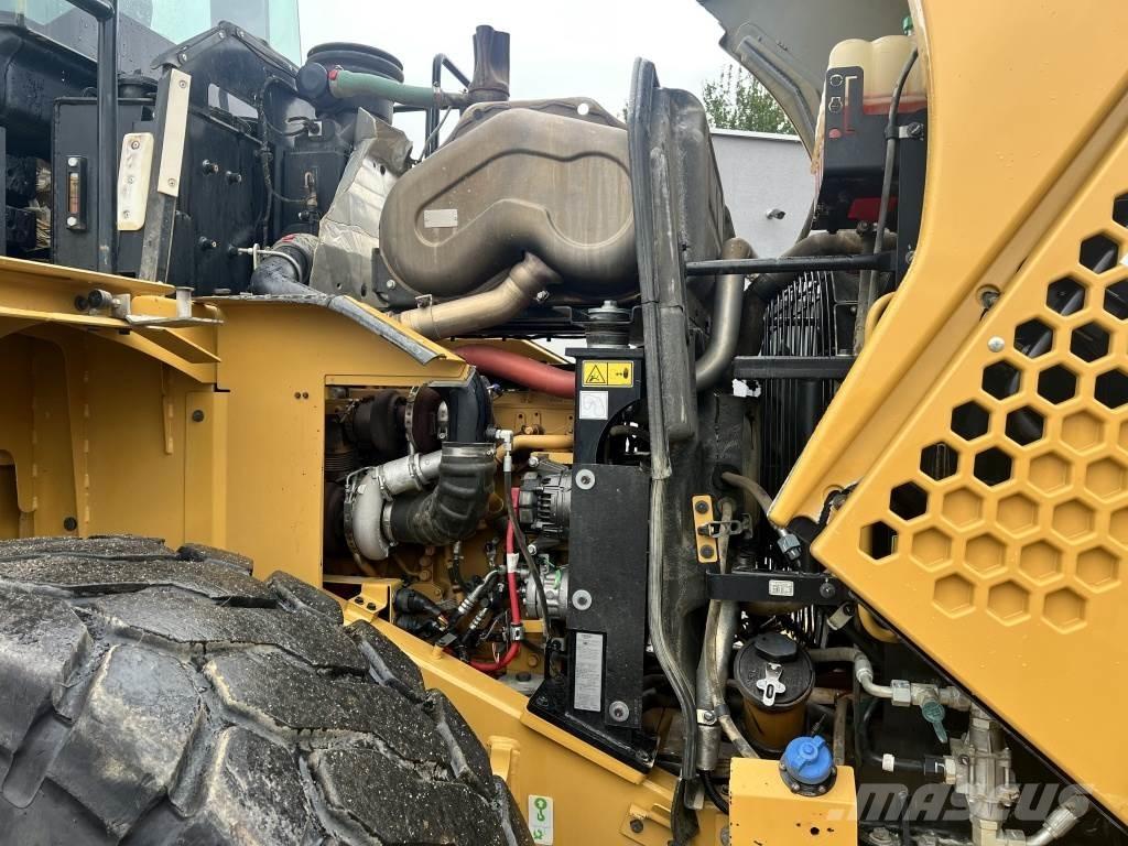 CAT 950 M Kolesové nakladače