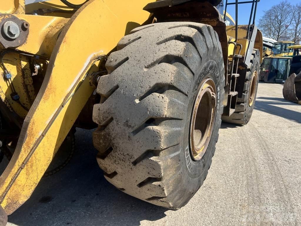 CAT 966 G Kolesové nakladače