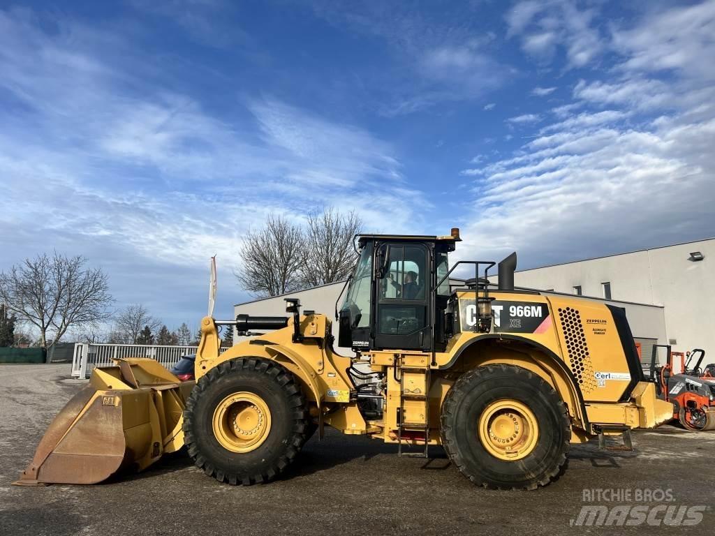 CAT 966 M XE Kolesové nakladače