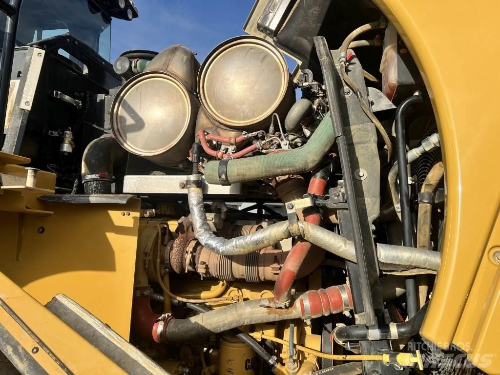 CAT 966 M XE Kolesové nakladače