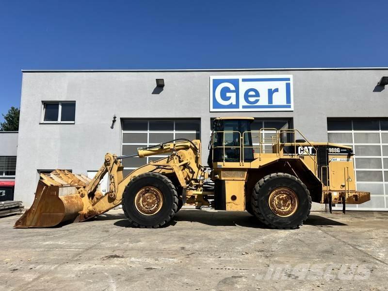 CAT 988 G Kolesové nakladače