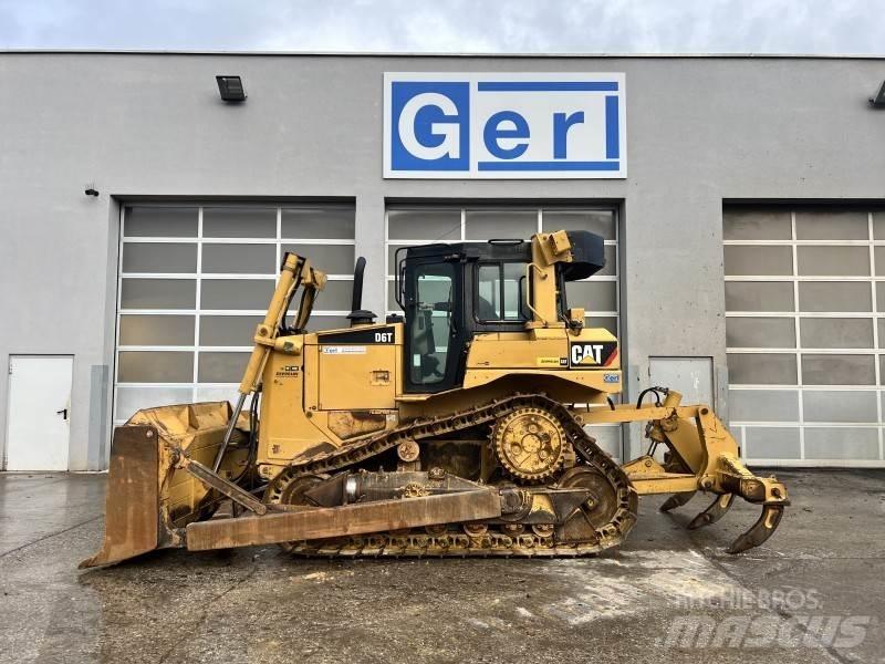 CAT D 6 T Pásové dozéry