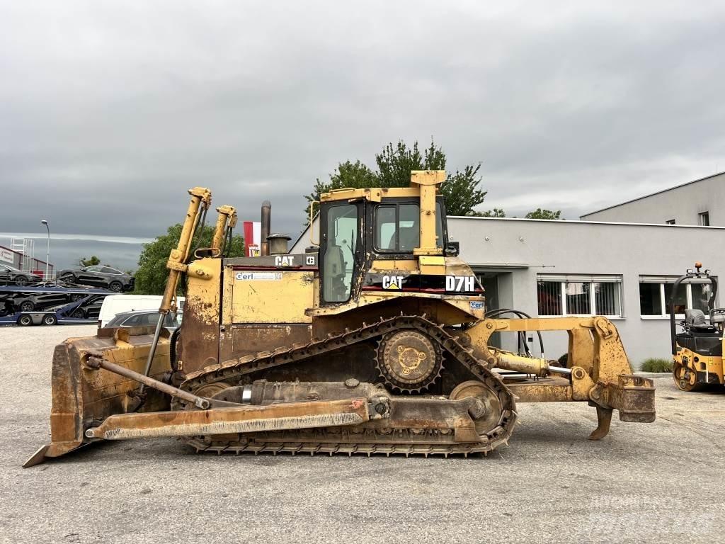 CAT D 7 H Pásové dozéry
