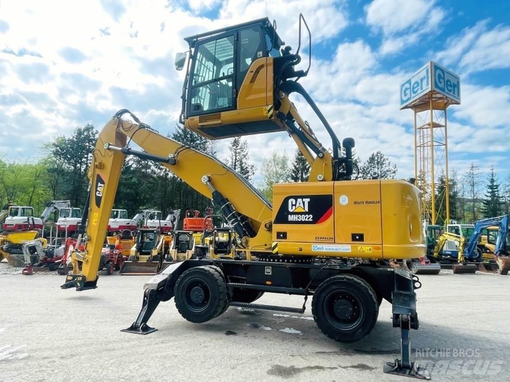 CAT MH3022 Stroje pre manipuláciu s odpadom