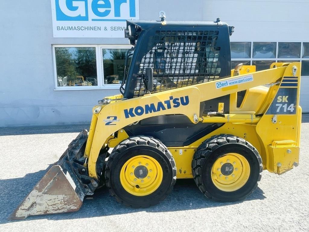 Komatsu SK714-5 Šmykom riadené nakladače