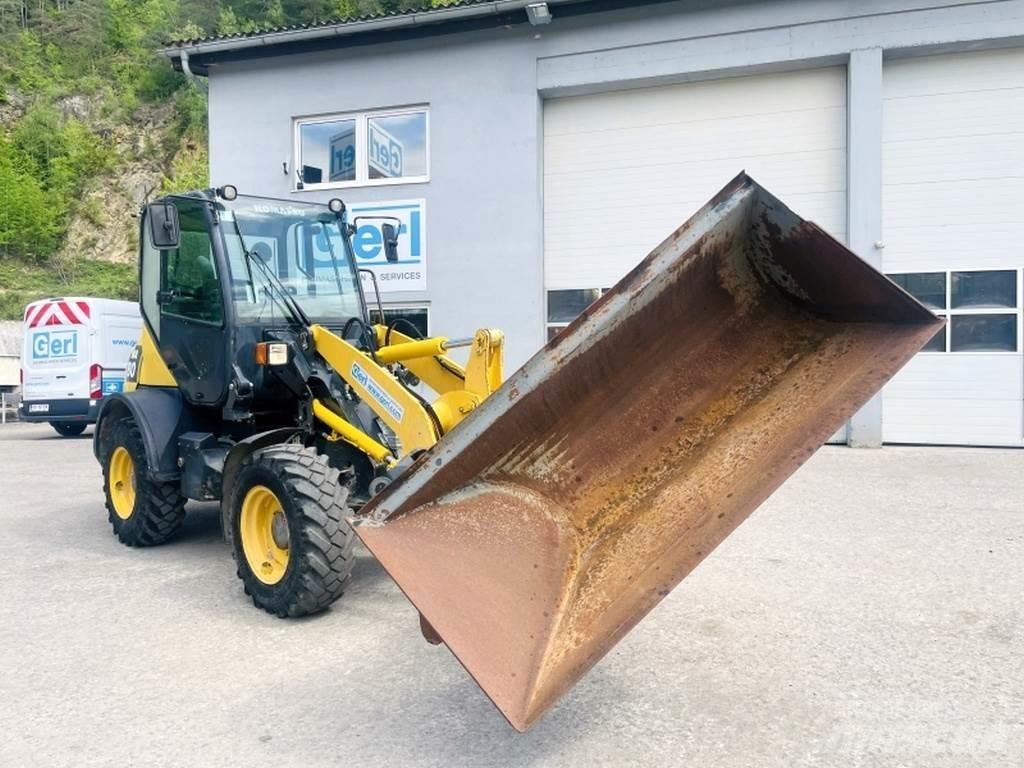 Komatsu WA80-6 Kolesové nakladače