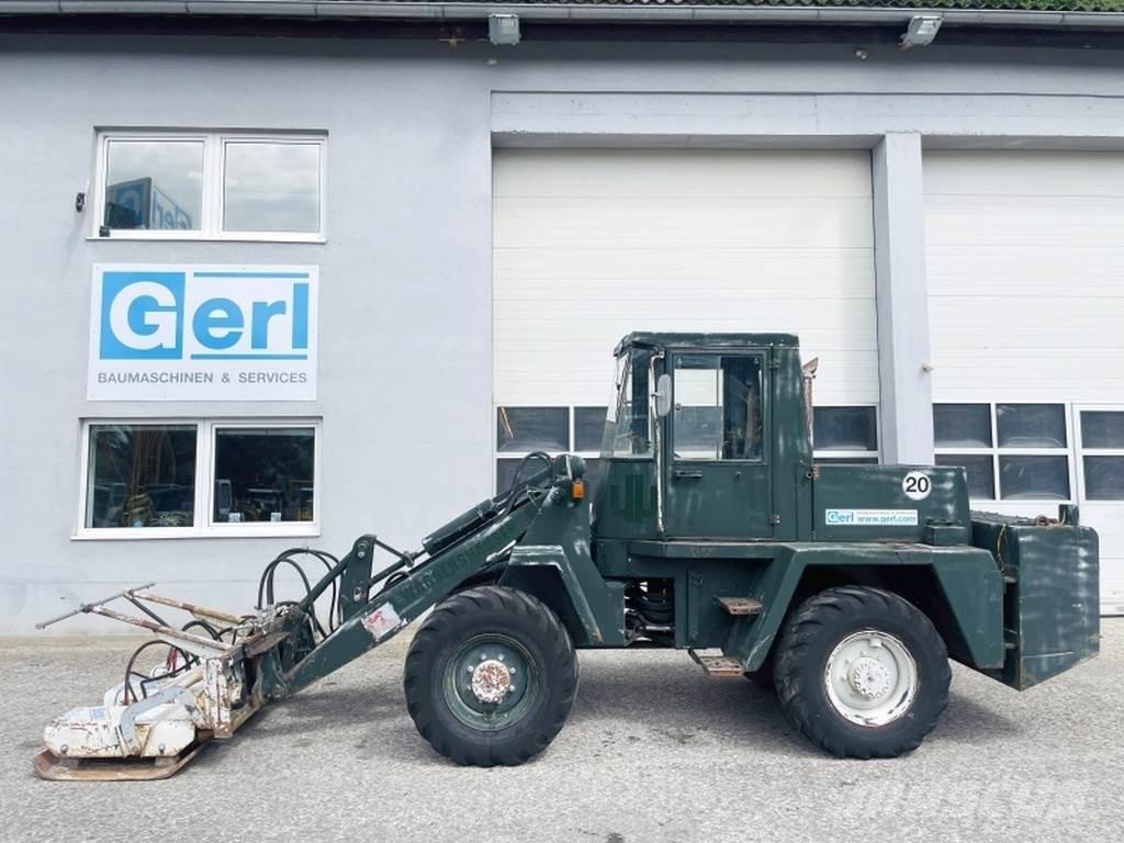 Schaeff ZL8 Kolesové nakladače