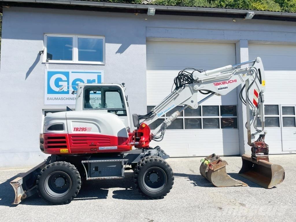 Takeuchi TB295W Kolesové rýpadlá