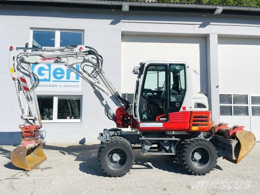 Takeuchi TB295W Kolesové rýpadlá