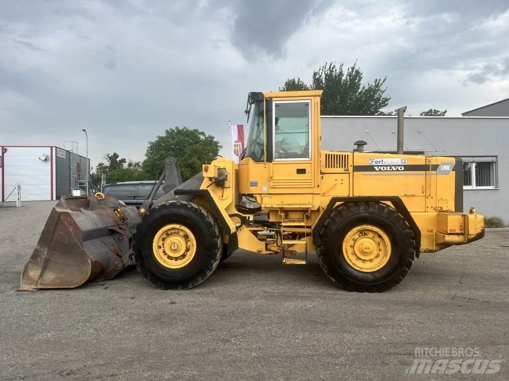Volvo L 90 C Kolesové nakladače