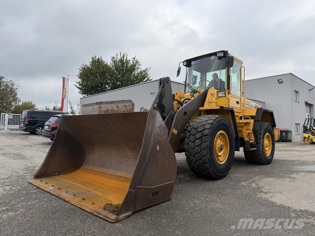 Volvo L 90 C Kolesové nakladače