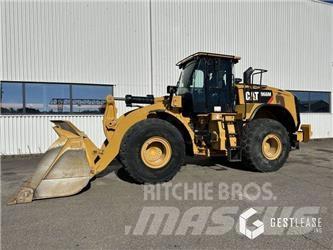 CAT 966M Kolesové nakladače