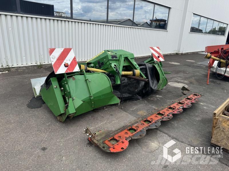 John Deere 131 Žacie stroje