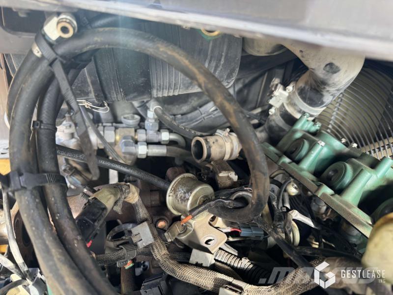 Volvo L30G Kolesové nakladače