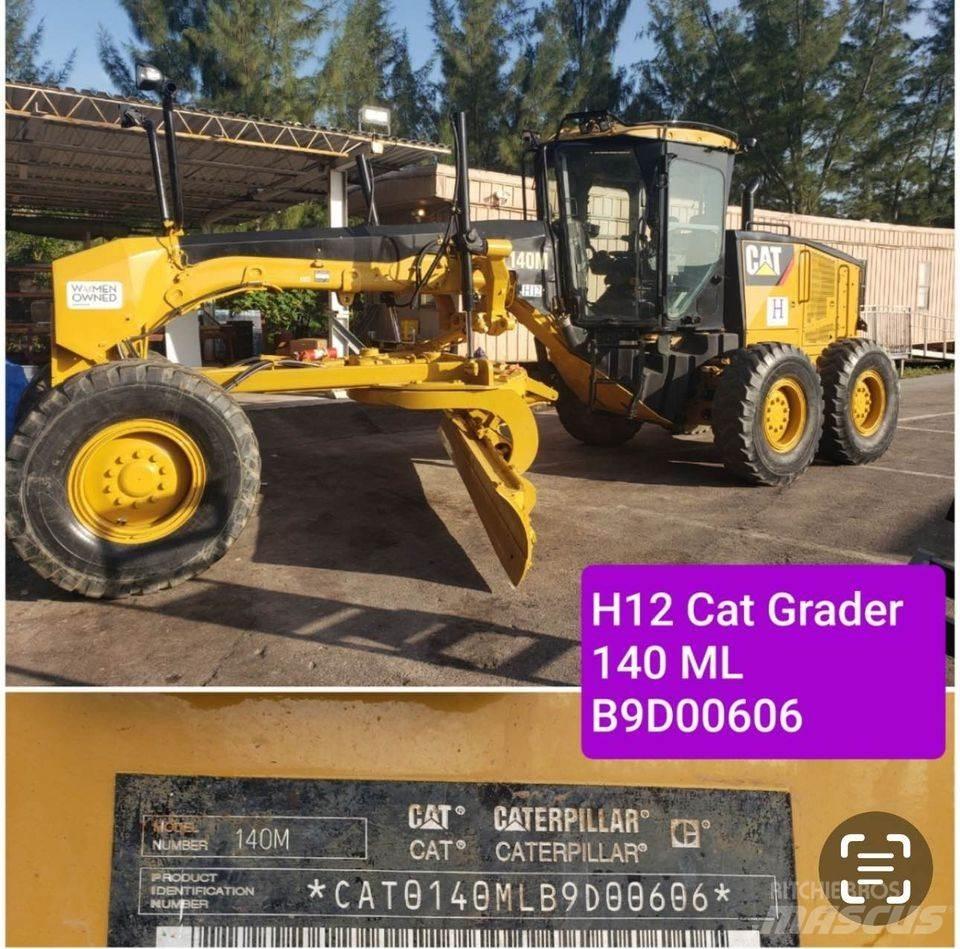 CAT 140M Pásové dozéry