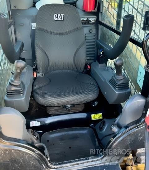 CAT 299D3-XE Šmykom riadené nakladače