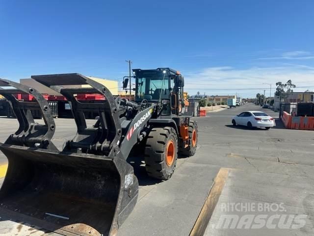Doosan DL250-7 Kolesové nakladače