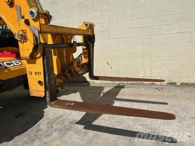 JCB 535-95 Iné
