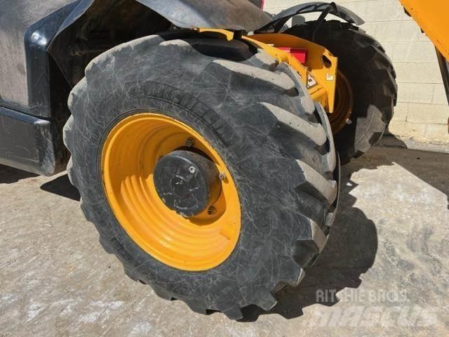 JCB 535-95 Iné