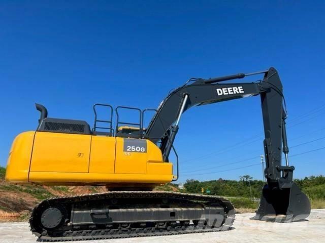 John Deere 250G Pásové rýpadlá