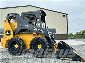 John Deere 318G Šmykom riadené nakladače