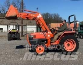 Kubota L3400 Traktory