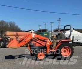 Kubota L3400 Traktory