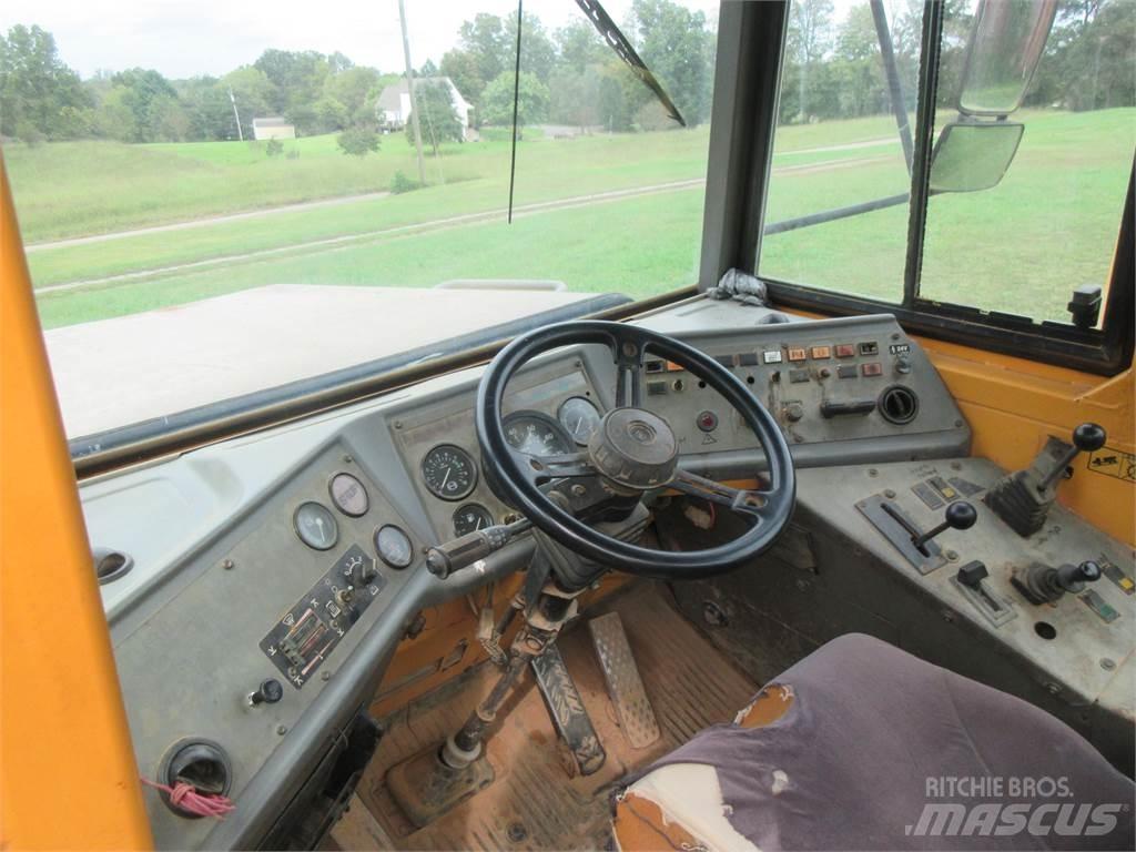 Volvo A25C Sklápače