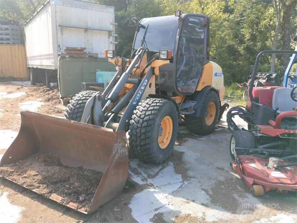Volvo D20L Kolesové nakladače