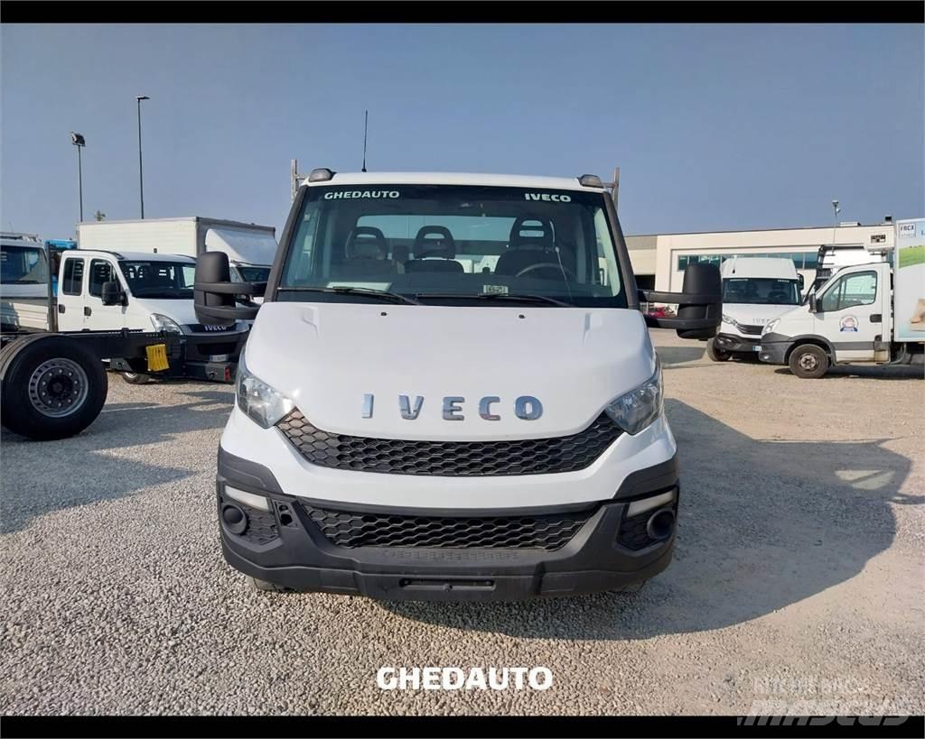 Iveco 35C15 Skriňová nadstavba